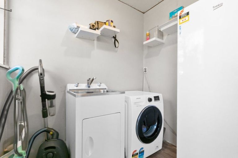 Photo of property in 30 Bibby Street, Waipawa, 4210