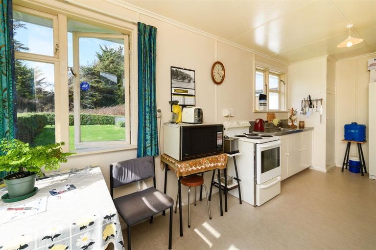 Photo of property in 28 Ahuru Street, Marton, 4710