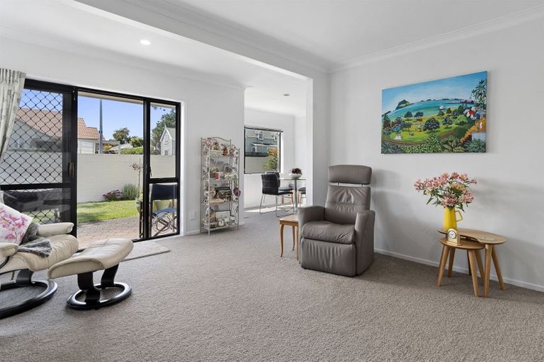 Photo of property in 1/20 Fifth Avenue, Tauranga, 3110