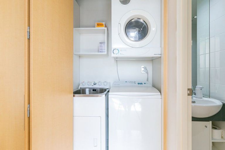 Photo of property in Sanctum Apartments, 54/10b Ebor Street, Te Aro, Wellington, 6011