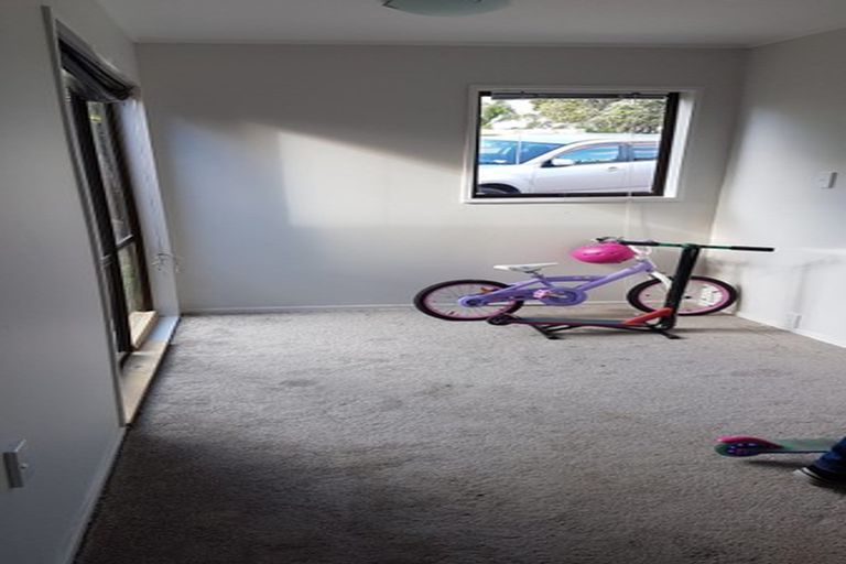 Photo of property in 21 Ferry Parade, Herald Island, Auckland, 0618