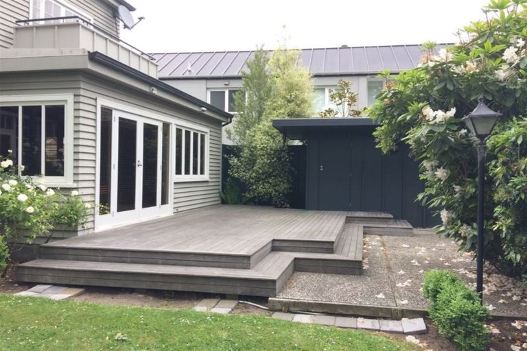 Photo of property in 37 Holmwood Road, Merivale, Christchurch, 8014