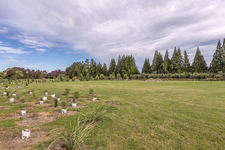 Photo of property in 2 Walford Way, Darfield, 7571