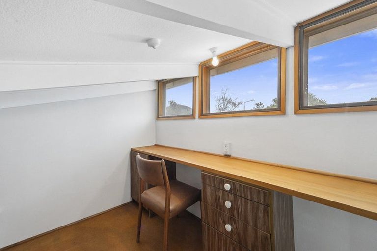 Photo of property in 28 Estuary Crescent, Fairfield, Dunedin, 9018