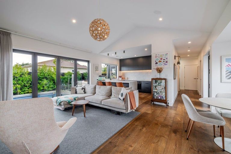 Photo of property in 65 Stanley Avenue, Palmerston North, 4414