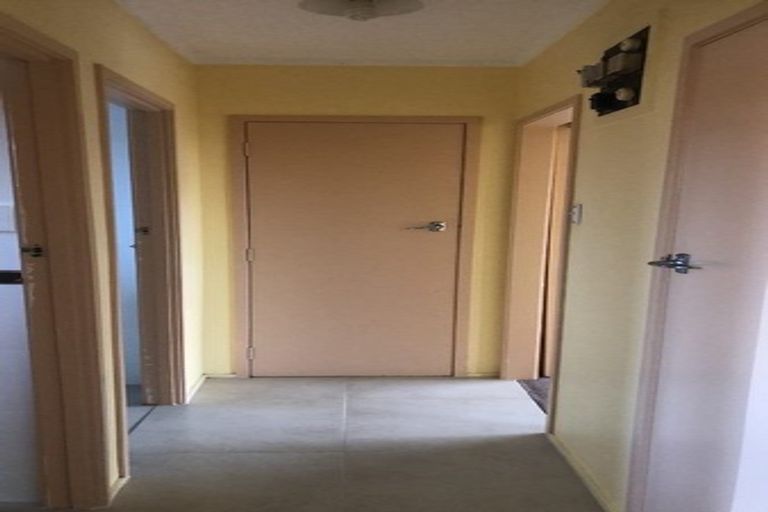 Photo of property in 2/8 Margaret Road, Papatoetoe, Auckland, 2025