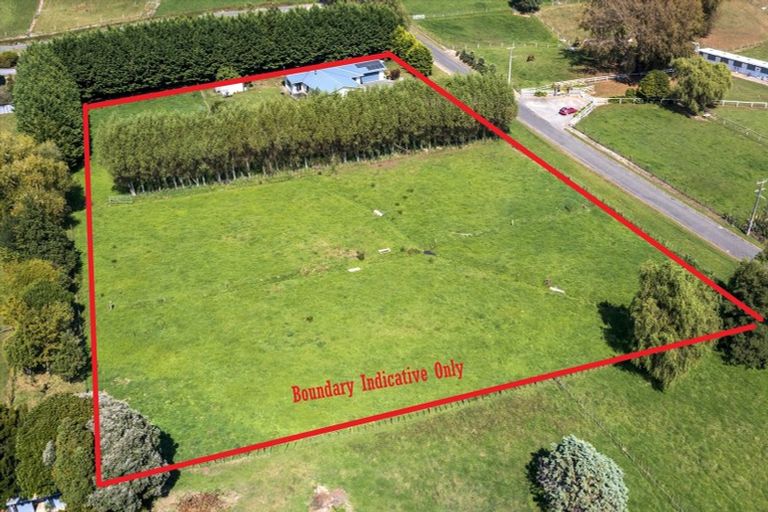 Photo of property in 52 Papaitonga Lake Road, Ohau, Levin, 5570