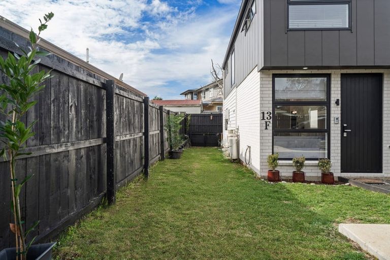 Photo of property in 13f Purata Place, Mangere Bridge, Auckland, 2022