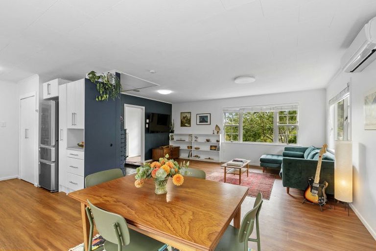 Photo of property in 53 Lowry Crescent, Stokes Valley, Lower Hutt, 5019