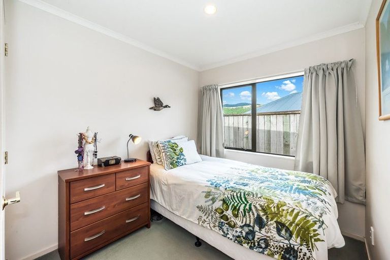 Photo of property in 18 Lorna Irene Drive, Raumati South, Paraparaumu, 5032