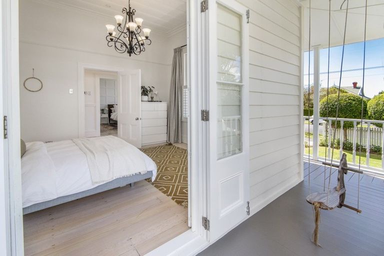 Photo of property in 7 Summer Street, Stanley Point, Auckland, 0624