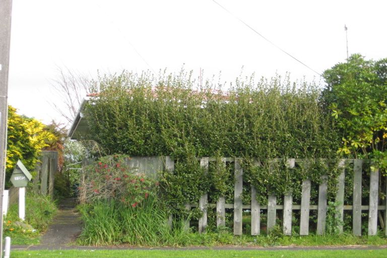 Photo of property in 195 Omata Road, Blagdon, New Plymouth, 4310