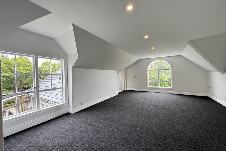 Photo of property in 14 Amreins Road, Waitakere, Henderson, 0782