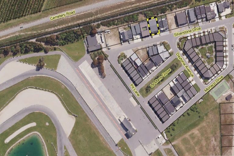 Photo of property in 16 Silverstone Drive, Cromwell, 9384