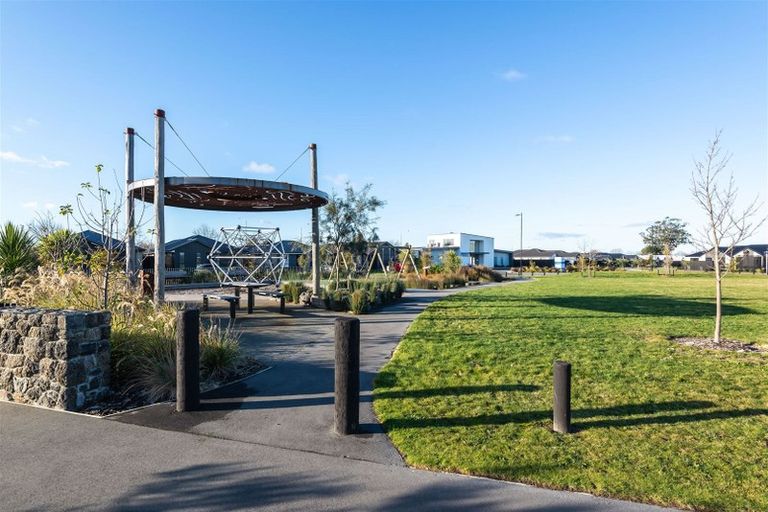 Photo of property in 67 Manakura Street, Russley, Christchurch, 8042