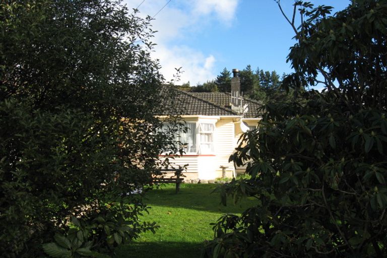 Photo of property in 15 Wainuiomata Road, Wainuiomata, Lower Hutt, 5014