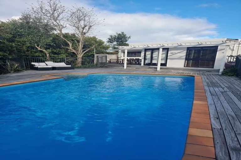 Photo of property in 75 Nile Road, Milford, Auckland, 0620