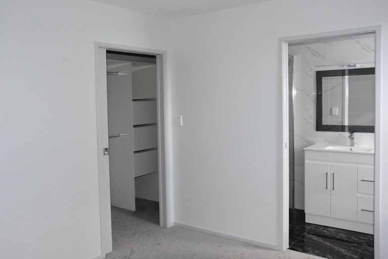 Photo of property in 3 Frederick Place, Whalers Gate, New Plymouth, 4310