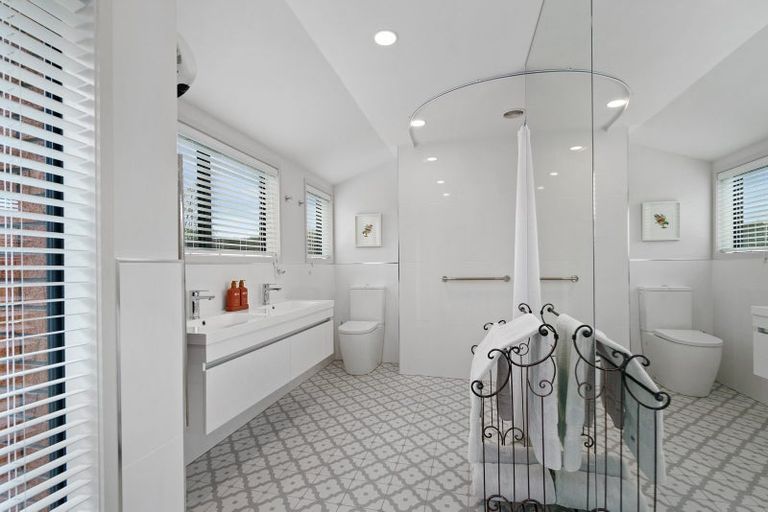 Photo of property in 2 Princes Street, Cambridge, 3434