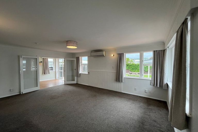 Photo of property in 83 Wai-iti Crescent, Woburn, Lower Hutt, 5010