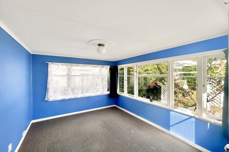 Photo of property in 4 Godwin Crescent, College Estate, Whanganui, 4500