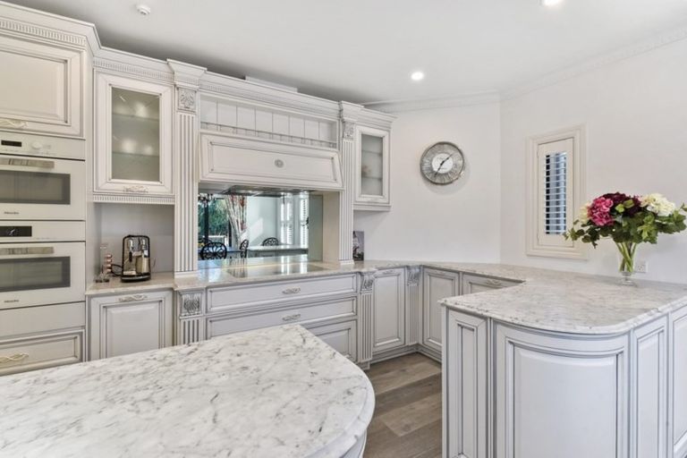 Photo of property in 1/177 Hurstmere Road, Takapuna, Auckland, 0622