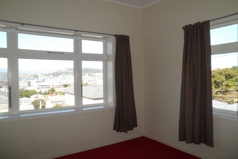 Photo of property in 30 Newman Terrace, Thorndon, Wellington, 6011