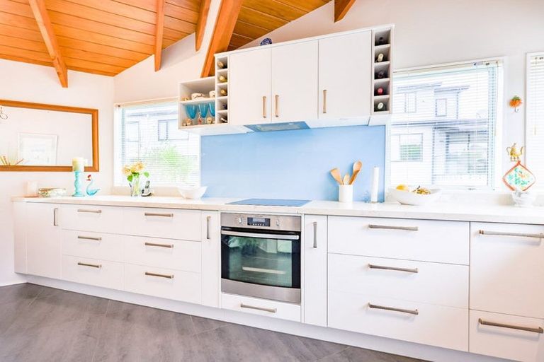 Photo of property in 41 Hythe Terrace, Mairangi Bay, Auckland, 0630