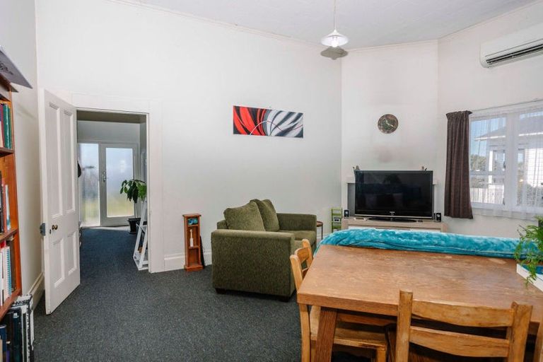 Photo of property in 66 Allardice Street, Dannevirke, 4930