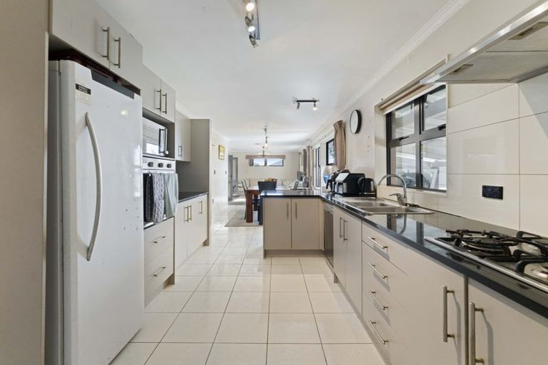 Photo of property in 80 Rosella Road, Mangere East, Auckland, 2024