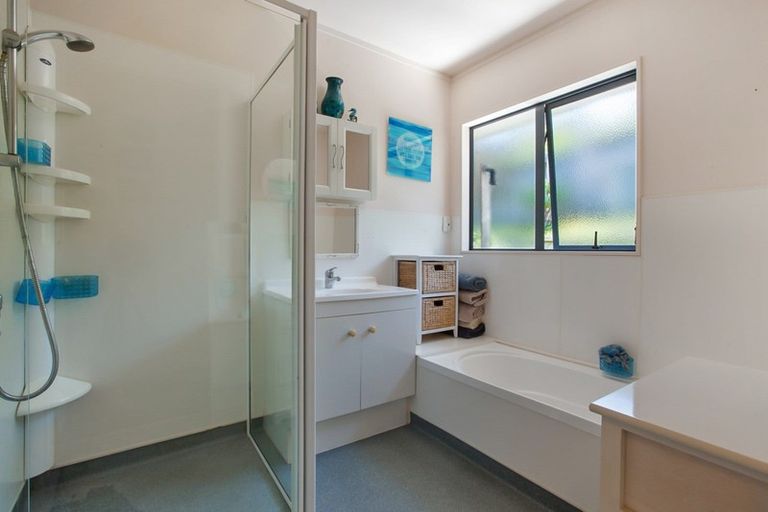 Photo of property in 300 State Highway 10, Cable Bay, 0420