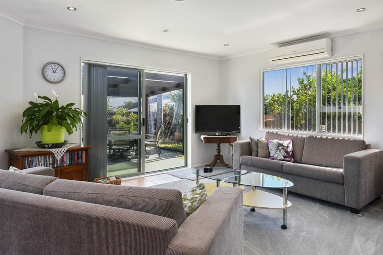 Photo of property in 25 Hoyte Place, Pukehangi, Rotorua, 3015