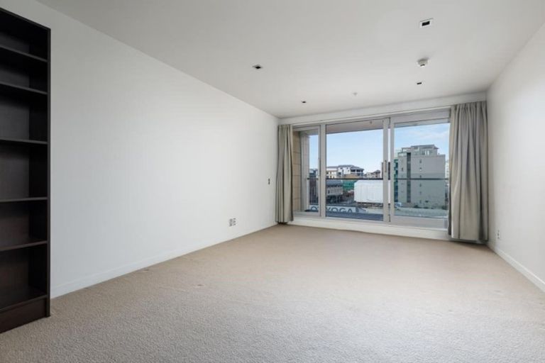 Photo of property in Monument Apartments, 4d/245 Wakefield Street, Te Aro, Wellington, 6011