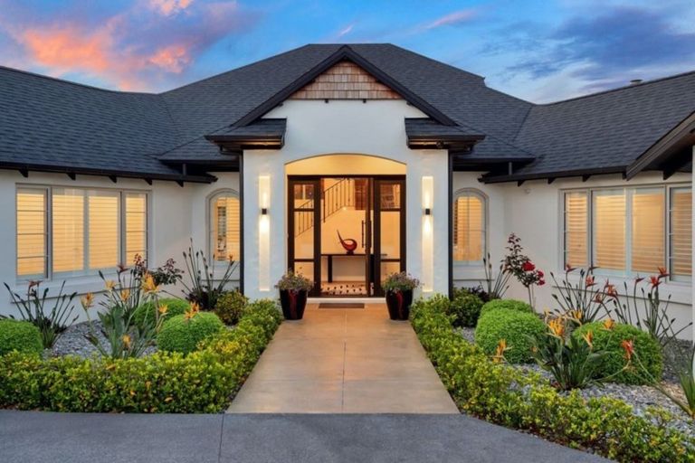 Photo of property in 11 Oak Valley Road, Dairy Flat, Albany, 0792