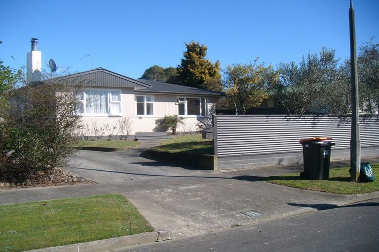 Photo of property in 12 Mokau Place, Terrace End, Palmerston North, 4410