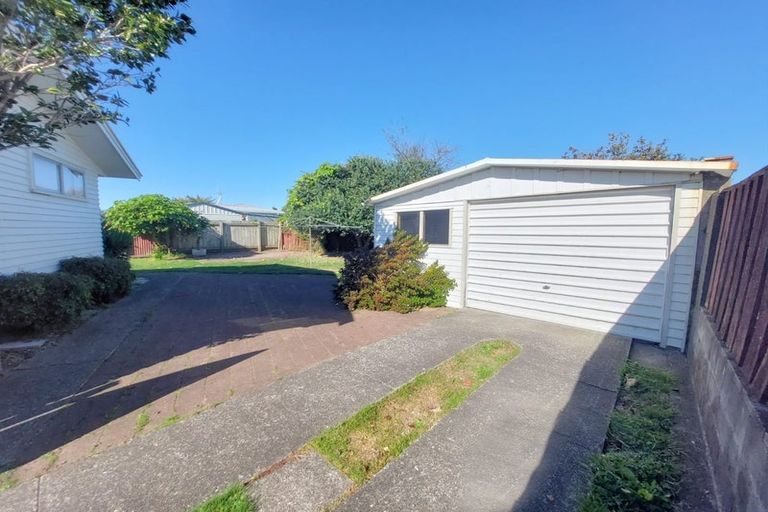 Photo of property in 3 Pamela Place, Deanwell, Hamilton, 3206