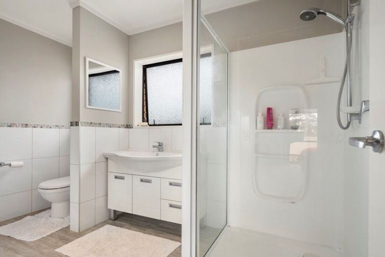 Photo of property in 8a Ascot Place, Mount Maunganui, 3116