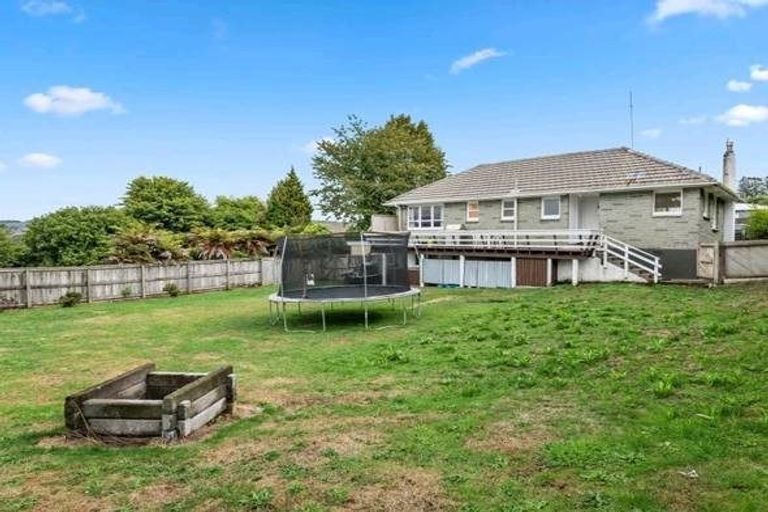 Photo of property in 4 Henry Street, Western Heights, Rotorua, 3015