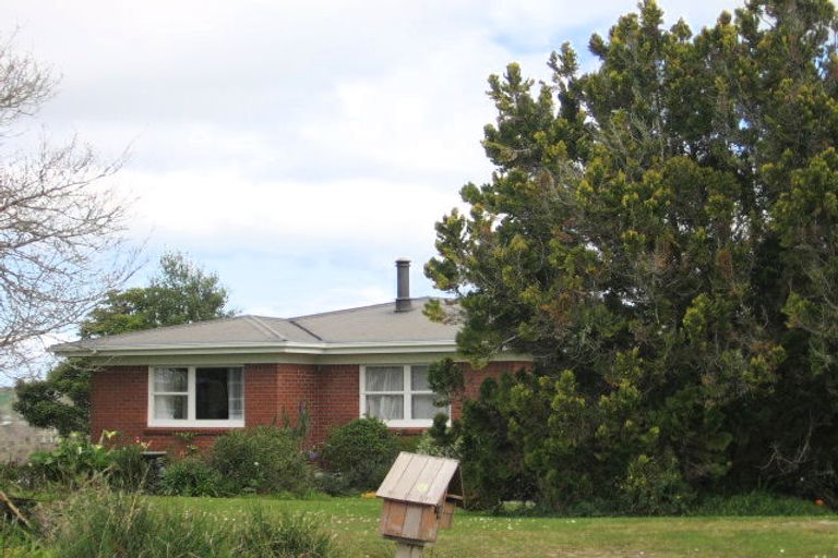 Photo of property in 22 Gorge Road, Maungaturoto, 0520