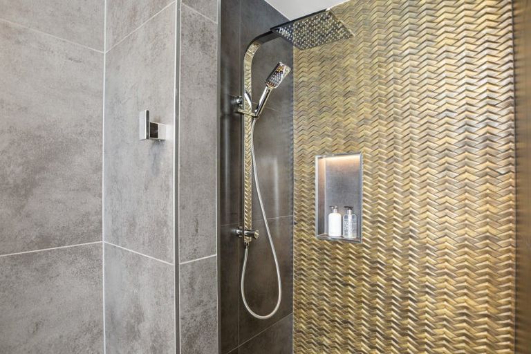 Photo of property in 6a Kohanga Road, Mangere Bridge, Auckland, 2022