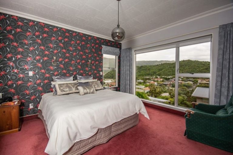 Photo of property in 1 Seymour Street, Picton, 7220