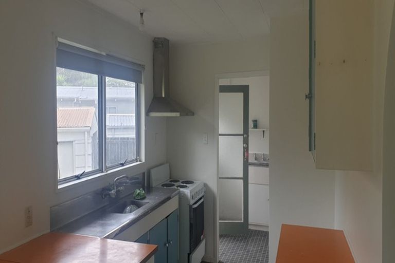 Photo of property in 38 Redcrest Avenue, Red Hill, Papakura, 2110