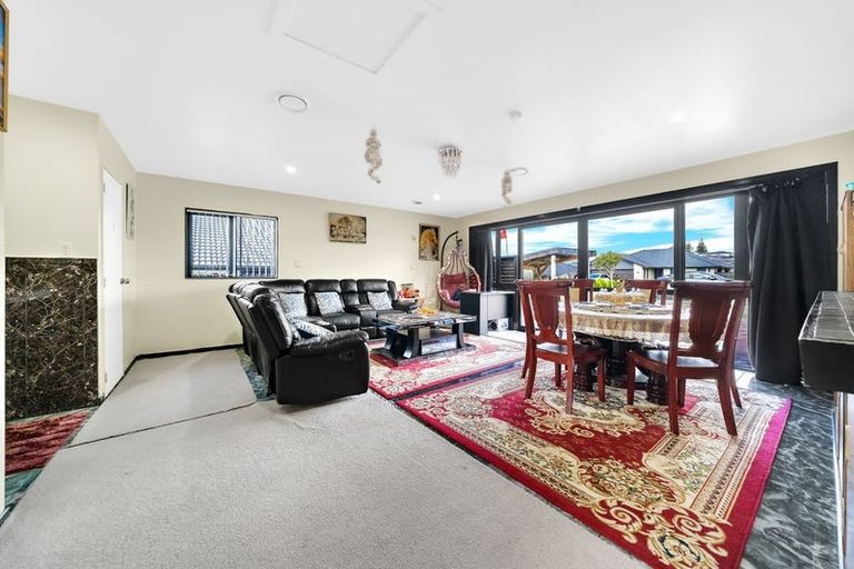 Photo of property in 2 Harry Richards Way, Pokeno, 2402
