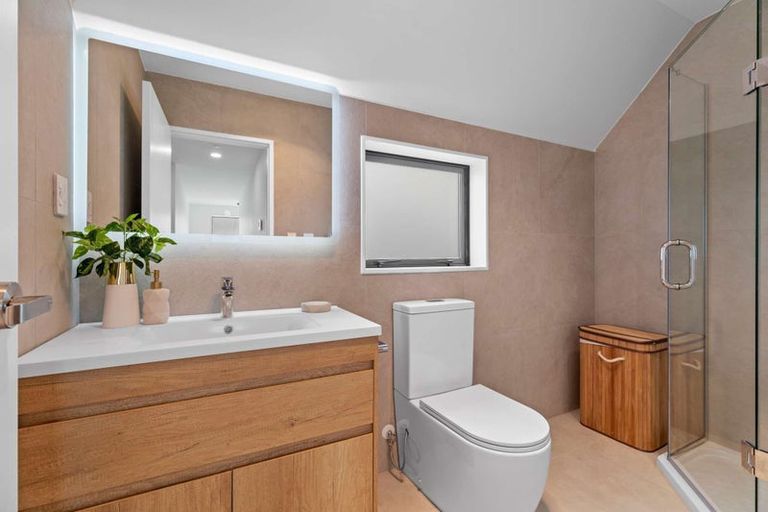 Photo of property in 20a Seine Road, Forrest Hill, Auckland, 0620