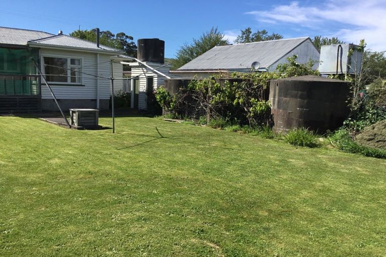 Photo of property in 19 Hall Street, Cheviot, 7310