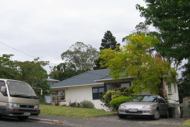 Photo of property in 46 Tiri Tiri Road, Birkdale, Auckland, 0626
