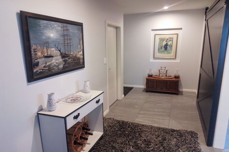 Photo of property in 21 Makura Drive, Papamoa Beach, Papamoa, 3118