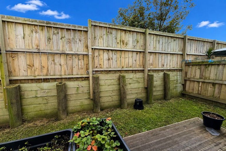 Photo of property in 6d Christmas Road, Manurewa, Auckland, 2102
