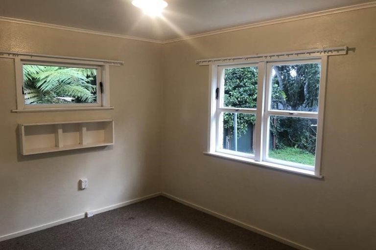 Photo of property in 1 Littler Place, Hamilton East, Hamilton, 3216