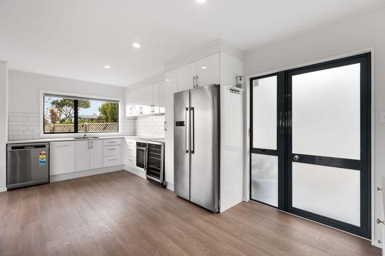 Photo of property in 10 Meade Place, Bell Block, New Plymouth, 4312